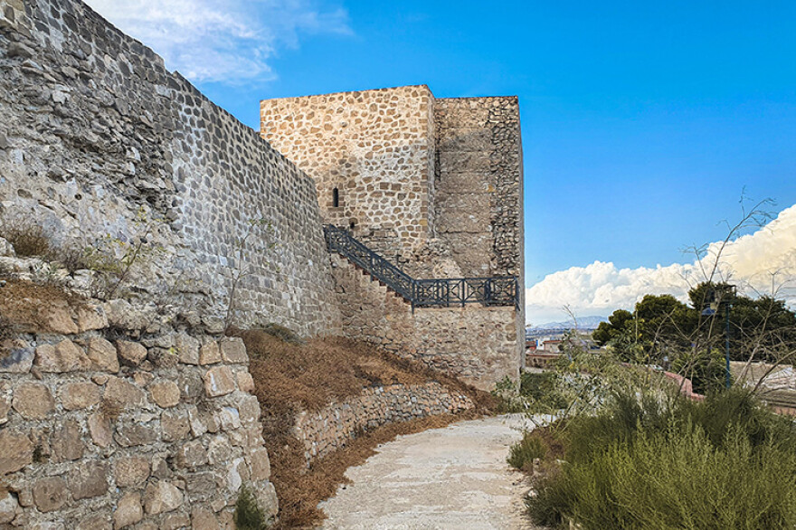 Patrimoine culturel et archéologique II : Rábida, le château et l'église