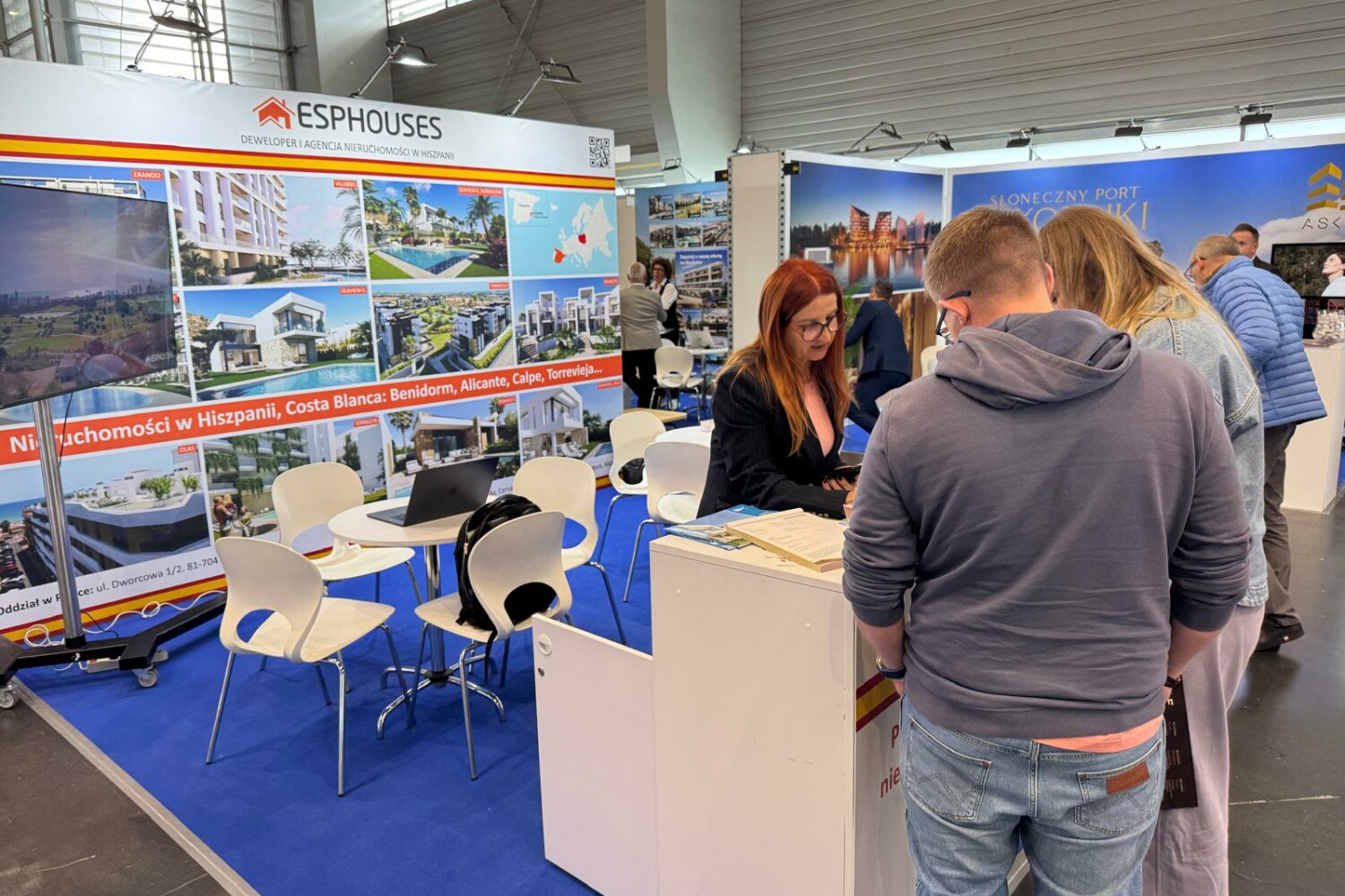 ESPHOUSES participe comme exposant au salon immobilier INRE à Poznań, en Pologne